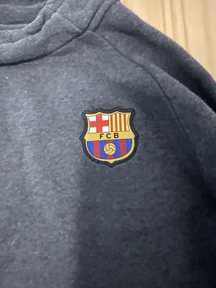 Nike  FCB  Youth  100% cotton  grey  hoodie  Size XL - Image 3 of 4