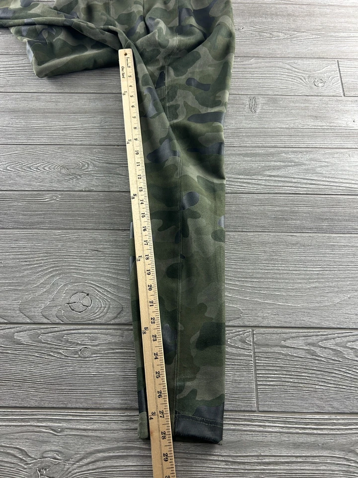 Леггинсы WHBM White House Black Market размер 6 камуфляжный принт эластичные 26 дюймов по внутреннему шву - Изображение 4 из 4