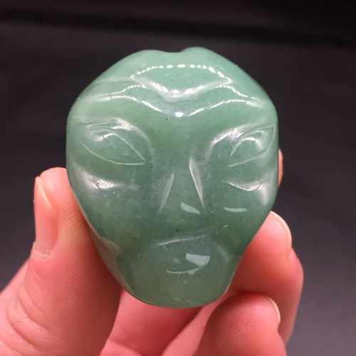 Natural Green Aventurine Crystal Carved Extra-terrestrial Skull Healing Decorate - Foto 12 di 13