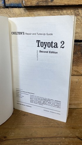 1970-1975 Chilton Toyota 2 Repair And Tune Up Guide Manual - Picture 2 of 6