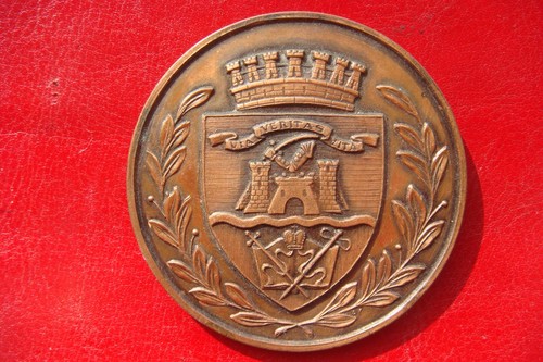 MEDALLA ARAD BRONCE YEGUA RUMANIA 85 AÑOS DE LA GRAN UNIÓN 1918 - 2003 RUMANIA - Imagen 12 de 21