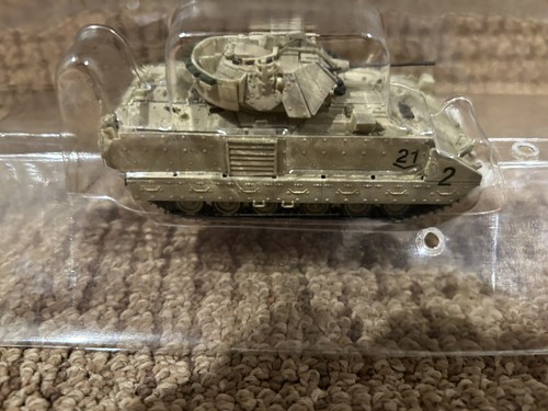 Dragon Armor 1:72 M2A2 Bradley, 2 Bn 3rd Inf. Div. (Mech.), Iraq 2003, No. 62022 - Picture 10 of 11