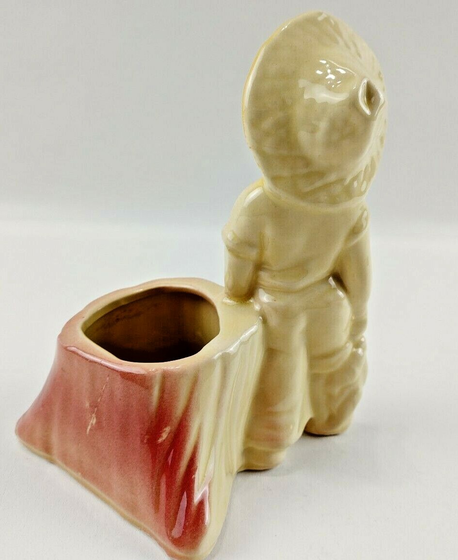 VINTAGE SHAWNEE POTTERY FISHING BOY PLANTER MARKED USA 532 NICE!