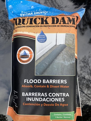 Quick Dam QD65-1 Water-Activated Flood Barrier-5 Feet-1/Pack, 5-ft, Black - Picture 1 of 2