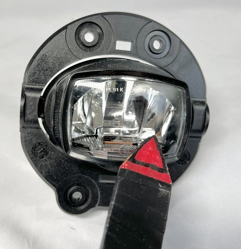 2015-23 Jeep Cherokee Right Factory LED Fog Lamp 55112827AB - Picture 3 of 8