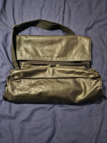 Nicole Farhi Messenger Leather bag, Unisex Excellent Condition - Picture 4 of 11