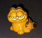 Vintage Garfield Cat Pvc Figure/Figurine Sitting, 1981 Hong Kong Nice Paint 2"
