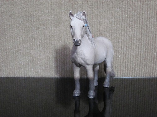 Schleich ISLANDSTUTE PFERD Inselpony geflochtene Mähne 2017 Figur - Bild 3 von 13
