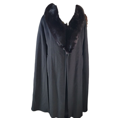 Bernshaw Vintage Blackロングマント GEMINI Vintage Elegant Black Cape with Fur Collar M/ Large