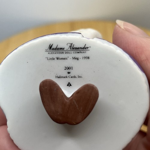 Madame Alexander Little Women Ornaments Porcelain Hallmark Set of Four Christmas - Picture 7 of 10