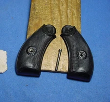 Vintage Original H&R Harrington Richardson 32 5 Shot Hard Rubber Pistol Grips