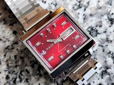 RARE RADO MANHATTAN AUTOMATIC DAY/DATE SWISS MADE VINTAGE RED DIAL GENTS.