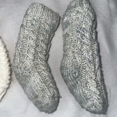 Baby Winter Accessory Set – Knit Pom Hat, Fur Boots & Warming Socks (Size 0-3M) - Picture 4 of 11