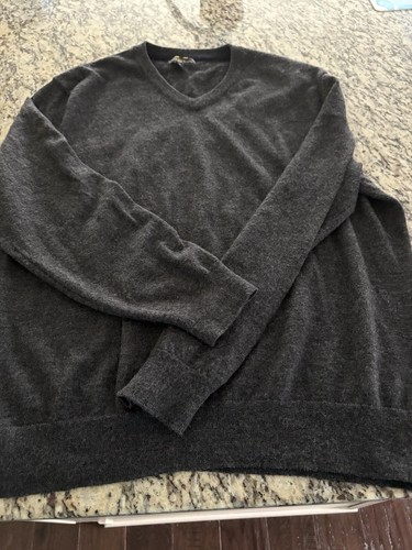 Men’s Club Room Sweater Extra Large Gray Merino Wool V Neck Long Sleeve Pullover - Picture 6 of 7