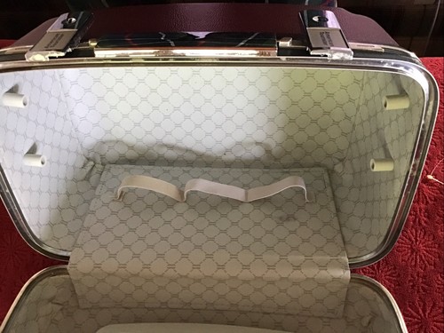 Vintage 80's American Tourister Burgundy Hardshell Makeup Train Case Luggage - Bild 15 von 22