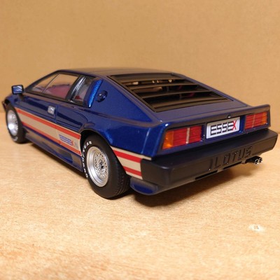 Lotus Esprit Turbo 1981 1/18 Diecast Model Car Blue KK Scale