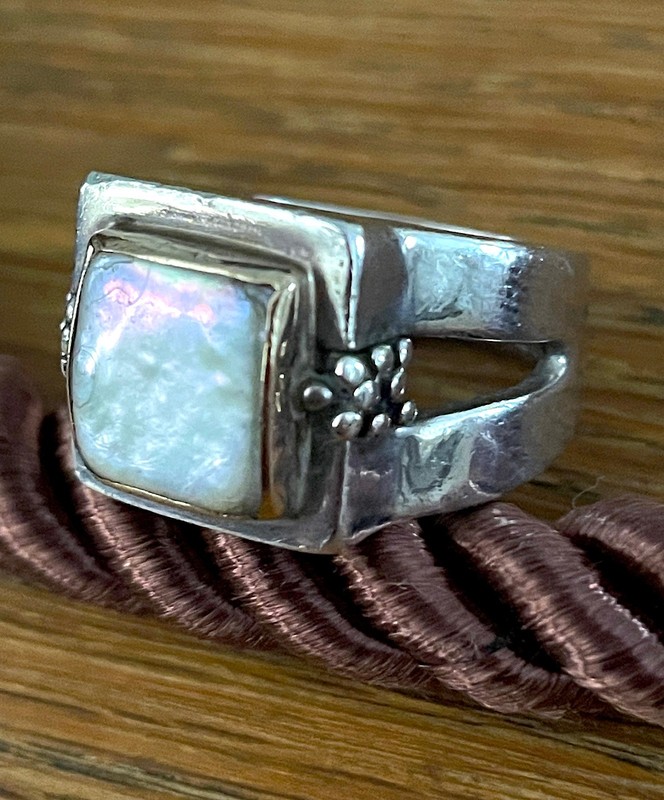 MICHAEL DAWKINS 925 STERLING SILVER MOTHER OF PEARL RING SIZE 6.5 13.4 grams