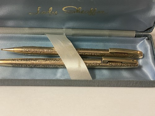 vintage Lady Sheaffer pen and pencil set 12k Plate Grape Scroll