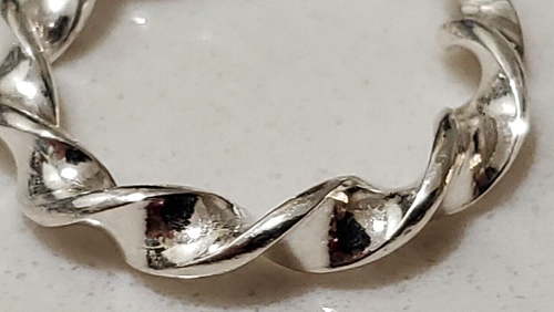 Dainty Signed SU Sterling Silver 925 Twisted Hoop Earrings - Picture 4 of 6