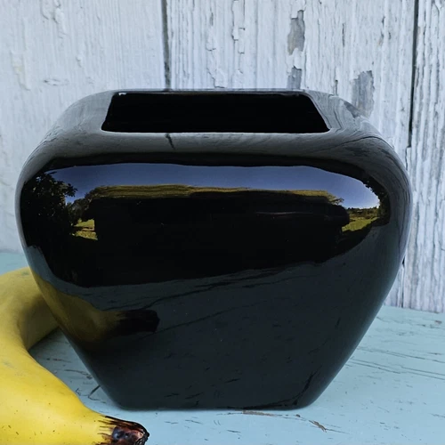 Haegar Pottery USA Glossy Black Tapered Square Ceramic Vase