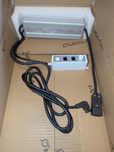 Mars Hydro TSL 2000 Full Spectrum Dimmable 300W LED Grow Light, with Extras - Picture 6 of 13