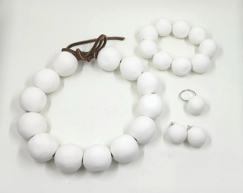 Wilma Necklace, Earrings, Ring, Bracelet Jewelry Set - Halloween Costume Cosplay - Picture 6 of 26