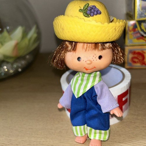 Vintage Strawberry Shortcake Doll Huckleberry Pie Original