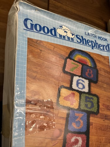 Vintage 1989 Good Sheperd Riegel Haken Teppich Kit #86079 Hopscotch Multi Color 22,5"x57"* - Bild 4 von 4