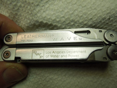 The Original Leatherman Wave Multi Tool USA 2001 PAT.PEND. UNIQUE INSCRIBED LOOK - Picture 3 of 18
