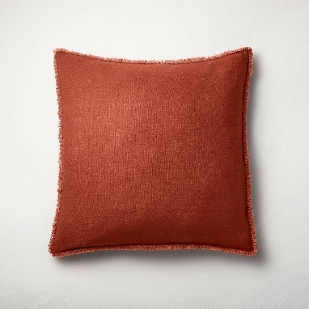 Мягкая подушка Euro Heavyweight из льняной смеси Dark Clay - Casaluna