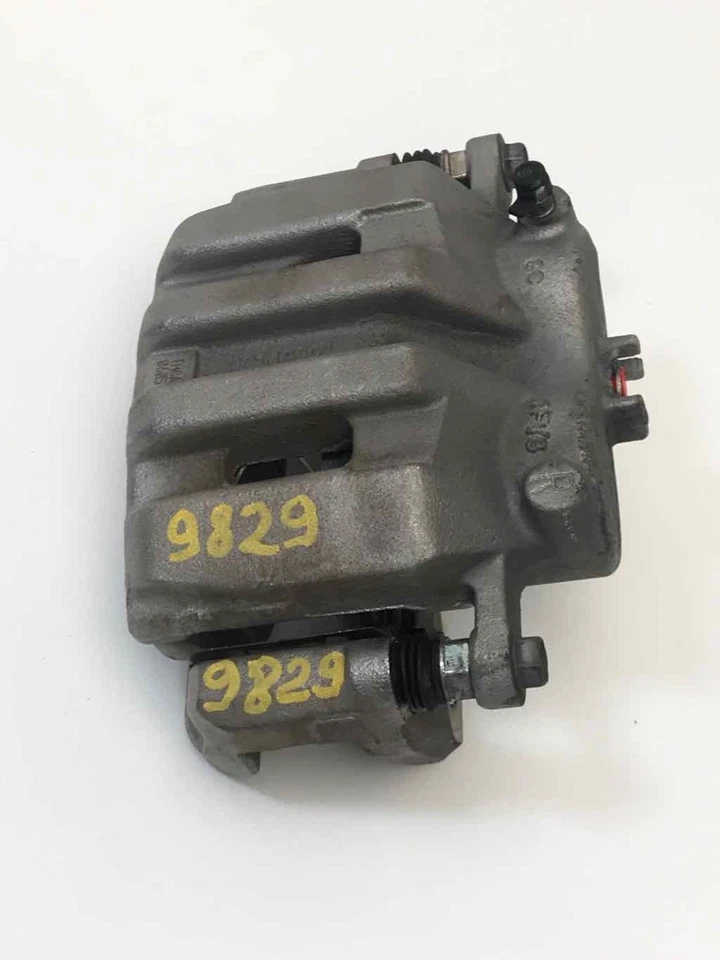 Pinza de freno de pasajero delantera derecha usada para Honda Odyssey 3.5 18-23 45018THRA01 Foto 2 de 4