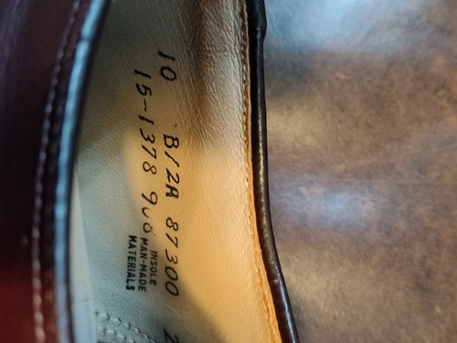VTG Johnston Murphy Aristocraft Wingtip Brogue Brown Size 10 B/2A flaws see pics - Picture 6 of 11