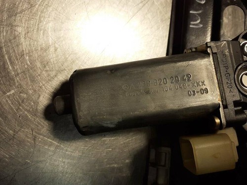 A2038202942 rear power window lh for MERCEDES CLASE C (W203) 2002 358906 - Picture 4 of 9