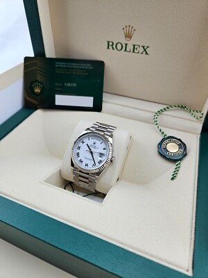 ミィ BRAND NEW Rolex Day-Date 36 mm White Gold Presidential White