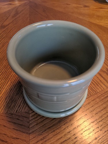 LONGABERGER POTTERY 1 PT Salt Crock Sage Green W/ LID - Picture 5 of 5