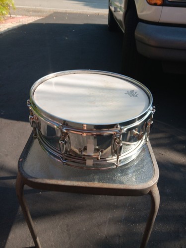 Vintage Ludwig 14x5 Snare Drum Chrome Over Maple Shell - Picture 3 of 13