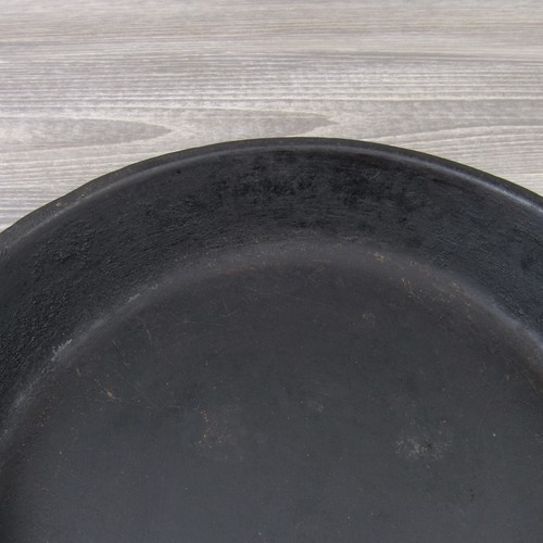 Vintage Wagner Ware #10 Cast Iron Skillet 11 3/4" Inches Rough Condition - Picture 10 of 15