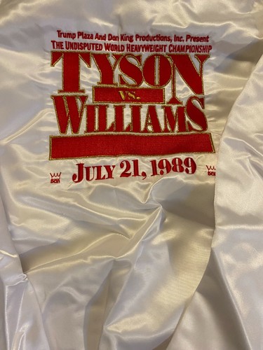 1989 MIKE TYSON VS CARL WILLIAMS (NEW) WHITE EMBOSSED SATIN JACKET LARGE - Picture 2 of 4