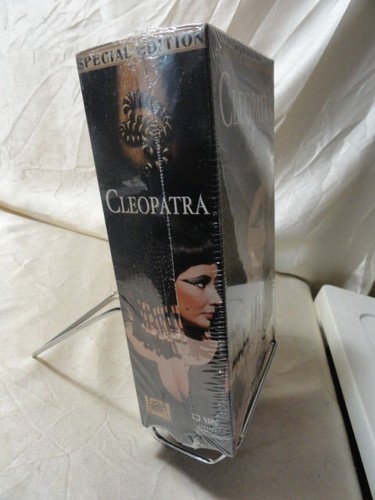 VCR/VHS MOVIES $1 - $2 EACH U PICK UPDATED 7/16 - Picture 16 of 123