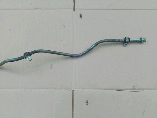 Mercedes-Benz W201/W124 tubo olio destro radiatore cambio automatico passeggero - Foto 2 di 3