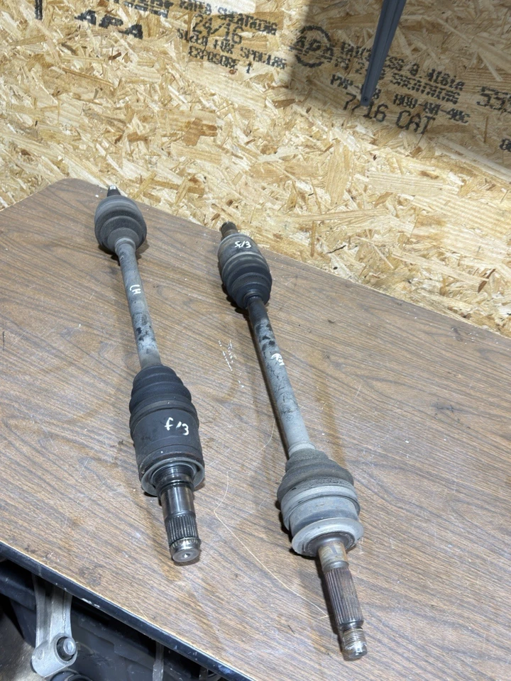 SUBARU BRZ SCION FRS 2013-2016 JUEGO DE EJES DE EJE TRASERO CV 88 k OEM Foto 2 de 4