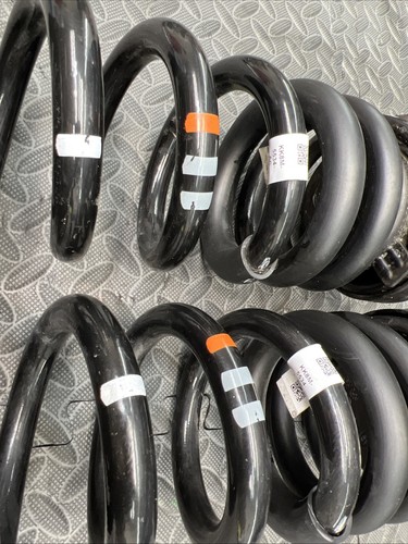 Jaguar F-Pace SVR 2021-2023 5,0 L AWD suspensión trasera juego de muelles helicoidales 3 k millas - Imagen 5 de 6