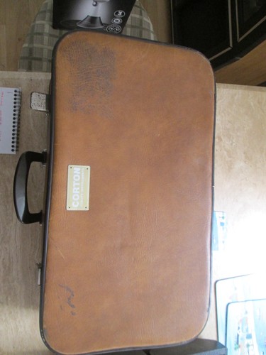 Corton Trumpet in Hard Case - One Valve Sticking - Foto 5 di 6