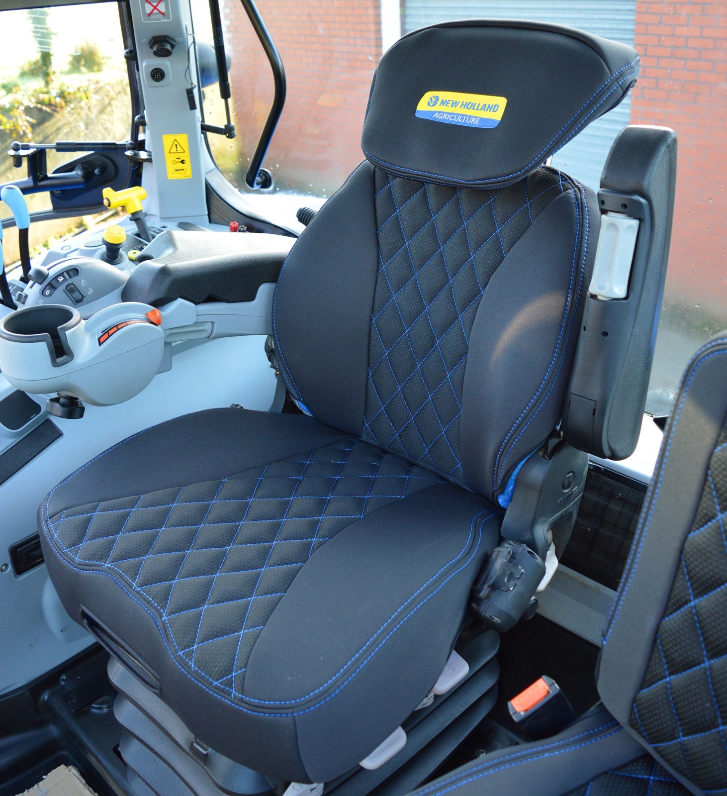 New Holland Tractor Driver & Side Tailored Seat Covers Black & Blue