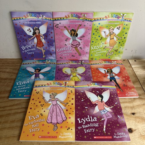 Rainbow Magic Complete Magical Crafts Fairies Set Lot 1-7 1 2 3 4 5 6 7 ~ VG +1 - Imagen 2 de 3