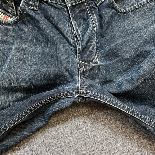 Diesel Larkee Regular Straight Button Fly Jeans - Men's Size 31*32 - Blue - Picture 12 of 13