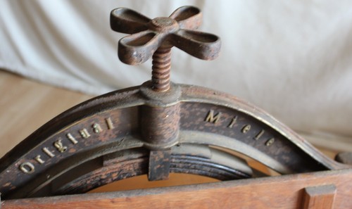 biancheria difetto vecchia antica ghisa ORIGINALE MIELE rulli pressa top decorazione vintage - Foto 12 di 24