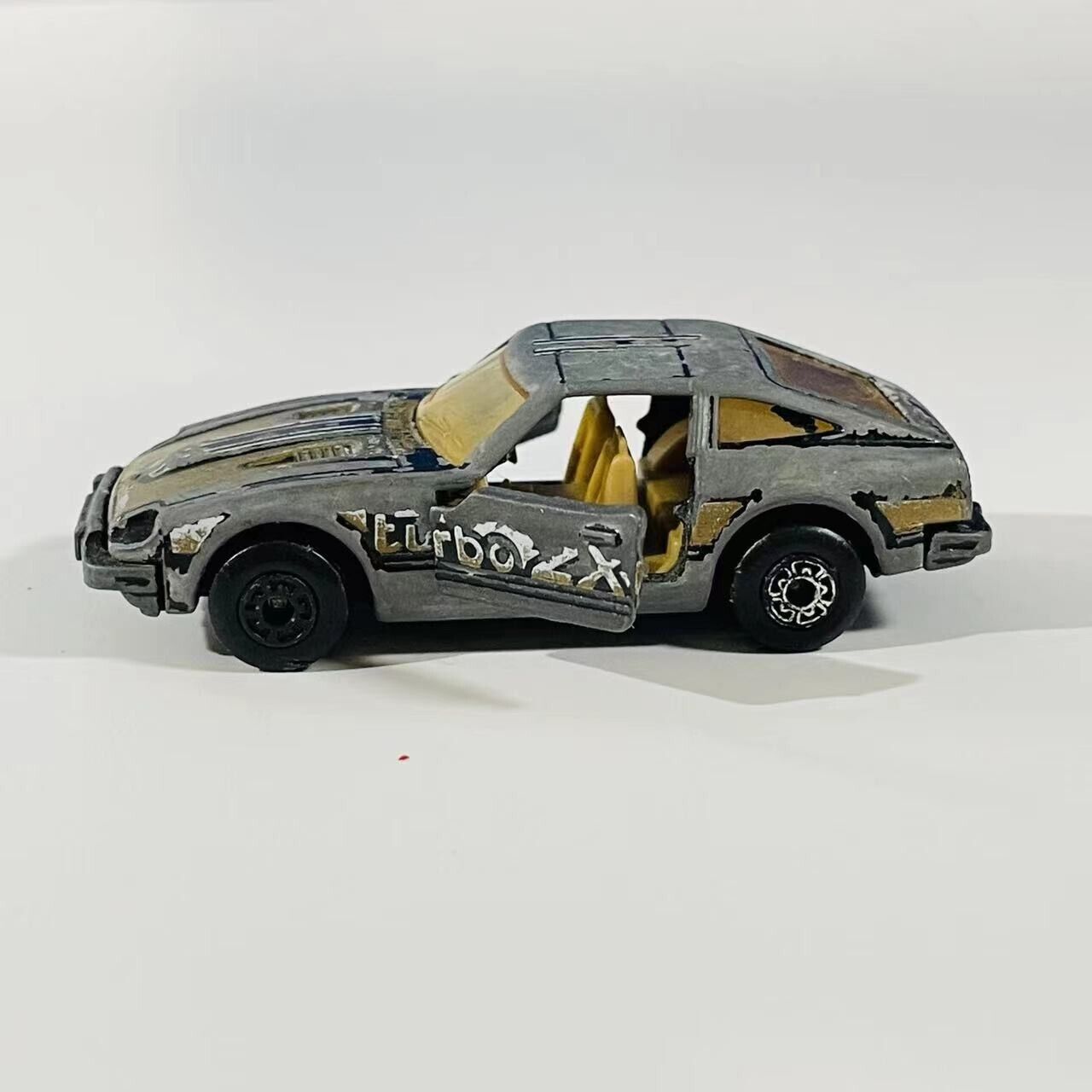 Picture 2 of 8
