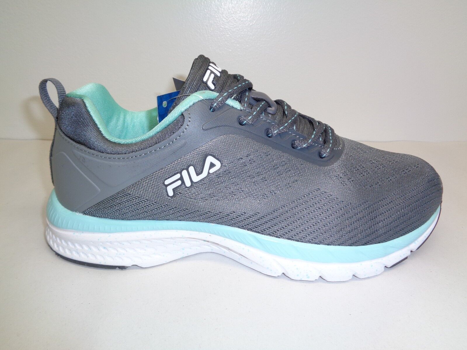 Fila Talla 9 memoria de divulgación gris Correr Atléticos Atléticos Atléticos Zapatillas nuevo Zapatos para mujer 0d6822 Fila Talla 9 memoria de divulgación gris Correr Atléticos Atléticos Atléticos Zapatillas nuevo Zapatos para mujer 0d6822