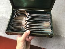 Cuillères et fourchettes métal  argenté CHRISTOFLE  modèle CLUNY  6+6